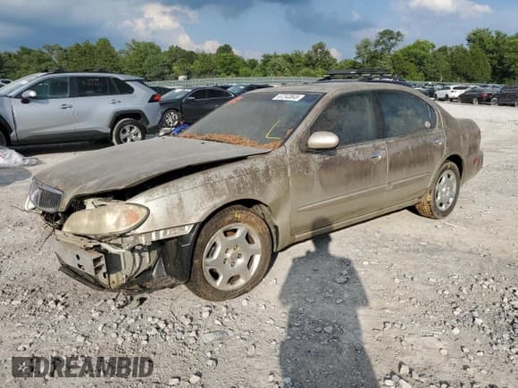 ✅ 2000 Infiniti I30 Luxury • VIN: JNKCA31A5YT211044 • Лот: 67243845. Опубликован ранее на Copart с пробегом 222 150 миль. Бесплатный доступ к архиву аукционных продаж из США и подробный отчёт об истории автомобиля на DreamBid. Изображение 1.