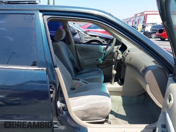 ✅ 1999 Toyota Corolla VE • VIN: 1NXBR12E4XZ251809 • Lot: 42910359. Listed on IAAI with 150,200 mi. Free auction sales archive from the USA and detailed vehicle history report at DreamBid. Image 5.