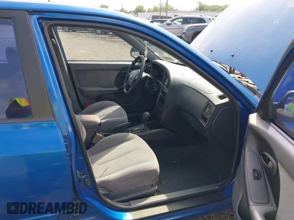 ✅ 2004 Hyundai Elantra GLS • VIN: KMHDN46D24U899989 • Lot: 42631532. Wystawiony na IAAI z przebiegiem 119 386 mil. Bezpłatny archiwum sprzedaży aukcyjnych z USA i szczegółowy raport historii pojazdu na DreamBid. Zdjęcie 5.