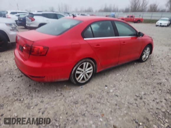 ✅ 2013 Volkswagen Jetta Autobahn • VIN: 3VW4A7AJ2DM237460 • Lot: 92309885. Wystawiony na Copart z przebiegiem 222 869 mil. Bezpłatny archiwum sprzedaży aukcyjnych z USA i szczegółowy raport historii pojazdu na DreamBid. Zdjęcie 3.