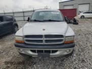 ✅ 2004 Dodge Dakota Sport • VIN: 1D7HG38K04S740136 • Lot: 57356795. Wystawiony na Copart z przebiegiem 181 507 mil. Bezpłatny archiwum sprzedaży aukcyjnych z USA i szczegółowy raport historii pojazdu na DreamBid. Zdjęcie 5.