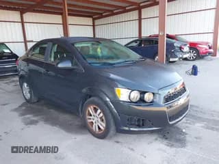 ✅ 2015 Chevrolet Sonic LT • VIN: 1G1JC5SH4F4124777 • Лот: 43443452. Опубликован ранее на IAAI с пробегом 95 886 миль. Бесплатный доступ к архиву аукционных продаж из США и подробный отчёт об истории автомобиля на DreamBid. Изображение 1.