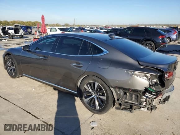 ✅ 2021 Lexus LS 500 • VIN: JTHD51FF9M5013406 • Lot: 84926124. Wystawiony na Copart z przebiegiem 31 209 mil. Bezpłatny archiwum sprzedaży aukcyjnych z USA i szczegółowy raport historii pojazdu na DreamBid. Zdjęcie 2.