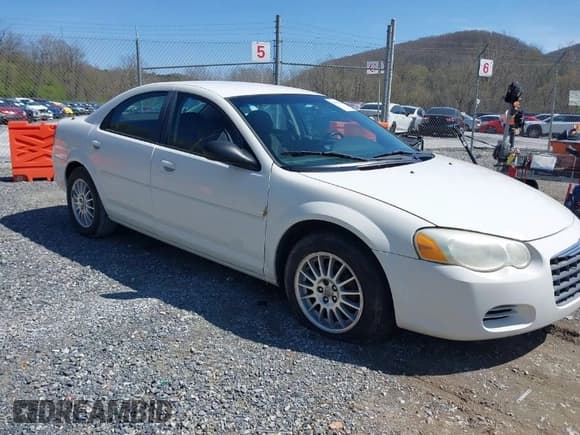 ✅ 2006 Chrysler Sebring • VIN: 1C3EL46X66N181680 • Lot: 41932963. Wystawiony na IAAI z przebiegiem 202 544 mil. Bezpłatny archiwum sprzedaży aukcyjnych z USA i szczegółowy raport historii pojazdu na DreamBid. Zdjęcie 1.