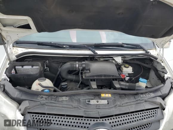 ✅ 2018 Mercedes-Benz Sprinter Cargo Worker • VIN: WD3PE8CD9JP601035 • Lot: 56534565. Listed on Copart with 390,212 mi. Free auction sales archive from the USA and detailed vehicle history report at DreamBid. Image 11.