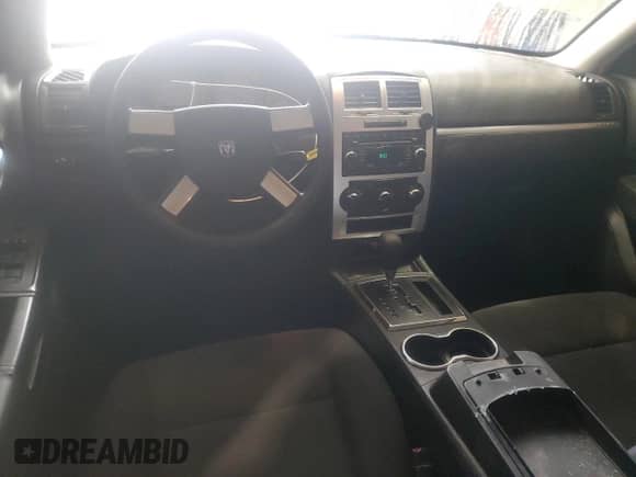 2008 Dodge Charger SE с VIN 2B3KA43G48H327581, выставлен на аукционе Copart как лот 84339914 с пробегом 195 502 миль миль и Чистый • Clean title. История ставок и продаж доступна на DreamBid. Изображение 8.