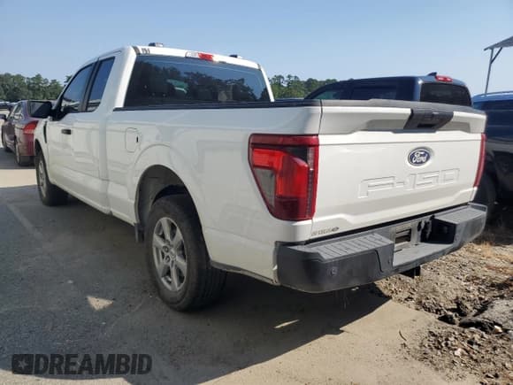 ✅ 2024 Ford F-150 XL • VIN: 1FTEX1KP8RKE66021 • Lot: 80925085. Wystawiony na Copart z przebiegiem 12 805 mil. Bezpłatny archiwum sprzedaży aukcyjnych z USA i szczegółowy raport historii pojazdu na DreamBid. Zdjęcie 2.