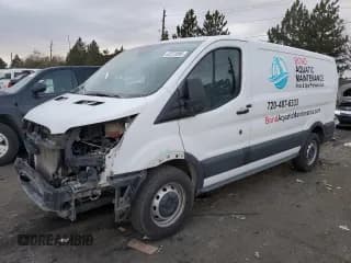 ✅ 2017 Ford Transit • VIN: 1FTYE1YM8HKA16920 • Lot: 43272095. Wystawiony na Copart z przebiegiem 99 600 mil. Bezpłatny archiwum sprzedaży aukcyjnych z USA i szczegółowy raport historii pojazdu na DreamBid. Zdjęcie 1.