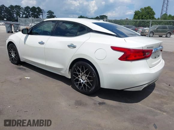 ✅ 2017 Nissan Maxima SL • VIN: 1N4AA6AP0HC373331 • Lot: 42752679. Listed on IAAI with 158,249 mi. Free auction sales archive from the USA and detailed vehicle history report at DreamBid. Image 3.