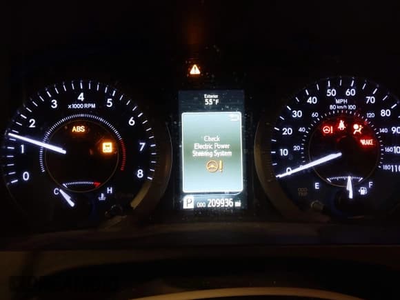 ✅ 2015 Toyota Sienna XLE • VIN: 5TDYK3DC7FS615976 • Lot: 43613176. Wystawiony na IAAI z przebiegiem 209 936 mil. Bezpłatny archiwum sprzedaży aukcyjnych z USA i szczegółowy raport historii pojazdu na DreamBid. Zdjęcie 7.