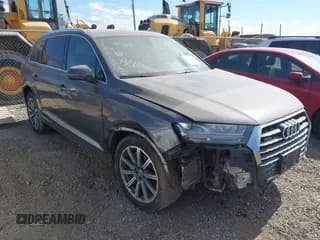 ✅ 2018 Audi Q7 Prestige • VIN: WA1VAAF71JD036197 • Lot: 43300322. Wystawiony na IAAI z przebiegiem 127 342 mil. Bezpłatny archiwum sprzedaży aukcyjnych z USA i szczegółowy raport historii pojazdu na DreamBid. Zdjęcie 1.
