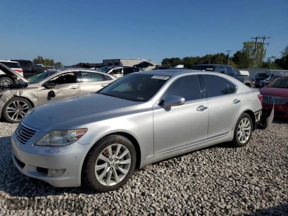 ✅ 2011 Lexus LS 460 • VIN: JTHCL5EF8B5009614 • Лот: 81552505. Опубликован ранее на Copart с пробегом 156 671 миль. Бесплатный доступ к архиву аукционных продаж из США и подробный отчёт об истории автомобиля на DreamBid. Изображение 1.