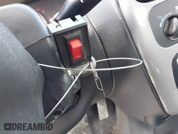 ✅ 2004 Dodge Neon SXT • VIN: 1B3ES56C04D510993 • Lot: 42716738. Wystawiony na IAAI z przebiegiem 241 941 mil mil. Skorzystaj z bezpłatnego archiwum sprzedaży aukcyjnych z USA i zobacz szczegółowy raport historii pojazdu na DreamBid. Zdjęcie 11.