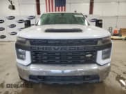 ✅ 2020 Chevrolet Silverado 2500HD • VIN: 1GC4WLEY6LF183535 • Lot: 66397234. Wystawiony na Copart z przebiegiem 125 263 mil. Bezpłatny archiwum sprzedaży aukcyjnych z USA i szczegółowy raport historii pojazdu na DreamBid. Zdjęcie 5.