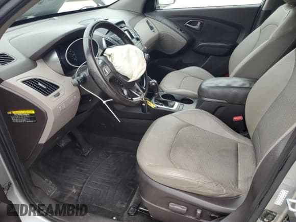 ✅ 2015 Hyundai Tucson SE • VIN: KM8JU3AG3FU107417 • Lot: 90243845. Listed on Copart with 84,646 mi. Free auction sales archive from the USA and detailed vehicle history report at DreamBid. Image 7.
