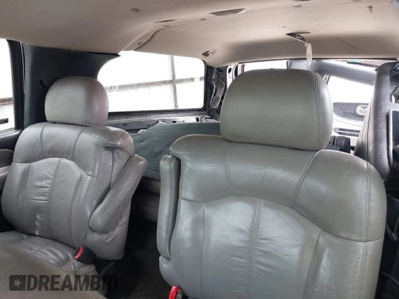 ✅ 2001 Chevrolet Suburban LS • VIN: 3GNEC16T71G254622 • Лот: 42115442. Опубликован ранее на IAAI с пробегом Не указан. Бесплатный доступ к архиву аукционных продаж из США и подробный отчёт об истории автомобиля на DreamBid. Изображение 8.