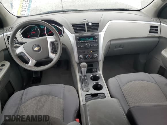 ✅ 2011 Chevrolet Traverse 1LT • VIN: 1GNKRGED7BJ395060 • Lot: 89890195. Wystawiony na Copart z przebiegiem 219 950 mil. Bezpłatny archiwum sprzedaży aukcyjnych z USA i szczegółowy raport historii pojazdu na DreamBid. Zdjęcie 8.