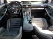 ✅ 2017 Lexus IS 200t • VIN: JTHBA1D23H5040190 • Лот: 82172725. Опубликован ранее на Copart с пробегом 65 224 миль. Бесплатный доступ к архиву аукционных продаж из США и подробный отчёт об истории автомобиля на DreamBid. Изображение 8.