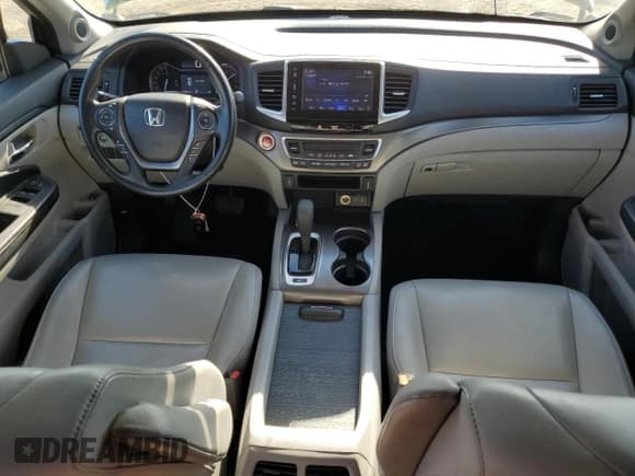 ✅ 2017 Honda Pilot EX-L • VIN: 5FNYF6H71HB093968 • Lot: 84877045. Listed on Copart with 141,980 mi. Free auction sales archive from the USA and detailed vehicle history report at DreamBid. Image 8.