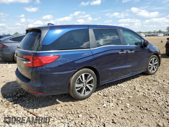 ✅ 2024 Honda Odyssey Touring • VIN: 5FNRL6H89RB029376 • Lot: 71989505. Listed on Copart with 25,917 mi. Free auction sales archive from the USA and detailed vehicle history report at DreamBid. Image 3.