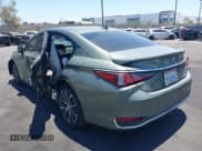 ✅ 2025 Lexus ES 300h • VIN: 58ADA1C15SU067167 • Lot: 42516863. Listed on IAAI with 959 mi. Free auction sales archive from the USA and detailed vehicle history report at DreamBid. Image 3.