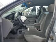 ✅ 2002 Ford Focus ZX5 • VIN: 3FAFP37312R225754 • Лот: 82104705. Опубликован ранее на Copart с пробегом 182 571 миль. Бесплатный доступ к архиву аукционных продаж из США и подробный отчёт об истории автомобиля на DreamBid. Изображение 7.