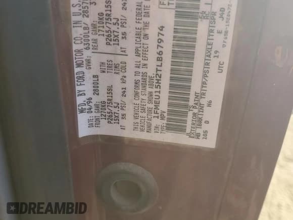 ✅ 1996 Ford Bronco Custom • VIN: 1FMEU15H2TLB67974 • Лот: 75960594. Опубликован ранее на Copart с пробегом 236 973 миль. Бесплатный доступ к архиву аукционных продаж из США и подробный отчёт об истории автомобиля на DreamBid. Изображение 13.