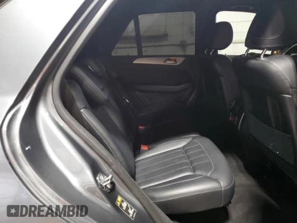 ✅ 2019 Mercedes-Benz GLE 43 AMG • VIN: 4JGDA6EB0KB197573 • Lot: 71264035. Listed on Copart with 52,718 mi. Free auction sales archive from the USA and detailed vehicle history report at DreamBid. Image 10.