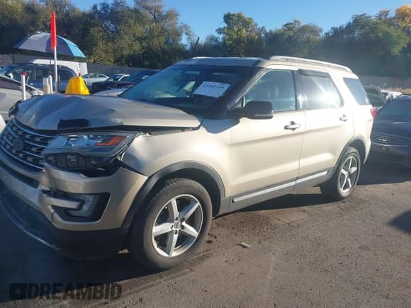 ✅ 2017 Ford Explorer XLT • VIN: 1FM5K8DH8HGA03550 • Lot: 43462149. Wystawiony na IAAI z przebiegiem 160 925 mil. Bezpłatny archiwum sprzedaży aukcyjnych z USA i szczegółowy raport historii pojazdu na DreamBid. Zdjęcie 17.