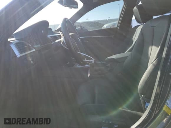 ✅ 2017 BMW 3 Series 340i xDrive • VIN: WBA8B7G36HNU38281 • Лот: 87301354. Опубликован ранее на Copart с пробегом 42 438 миль. Бесплатный доступ к архиву аукционных продаж из США и подробный отчёт об истории автомобиля на DreamBid. Изображение 7.