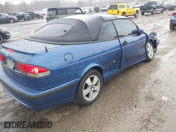 ✅ 2002 Saab 9-3 SE • VIN: YS3DF78K727015368 • Lot: 41952700. Listed on IAAI with 168,426 mi. Free auction sales archive from the USA and detailed vehicle history report at DreamBid. Image 4.