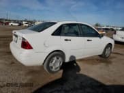 ✅ 2005 Ford Focus S • VIN: 1FAFP34N65W144935 • Lot: 93294375. Wystawiony na Copart z przebiegiem 123 592 mil. Bezpłatny archiwum sprzedaży aukcyjnych z USA i szczegółowy raport historii pojazdu na DreamBid. Zdjęcie 3.