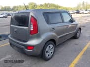 ✅ 2013 Kia Soul • VIN: KNDJT2A58D7623719 • Lot: 42913624. Wystawiony na IAAI z przebiegiem 103 579 mil. Bezpłatny archiwum sprzedaży aukcyjnych z USA i szczegółowy raport historii pojazdu na DreamBid. Zdjęcie 4.