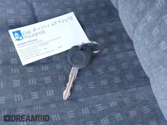 ✅ 2001 Chevrolet Blazer LS • VIN: 1GNCT18W31K250350 • Lot: 41587579. Wystawiony na IAAI z przebiegiem 192 661 mil. Bezpłatny archiwum sprzedaży aukcyjnych z USA i szczegółowy raport historii pojazdu na DreamBid. Zdjęcie 11.