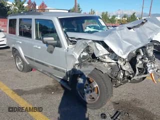 ✅ 2009 Jeep Commander Sport • VIN: 1J8HH48K79C555332 • Lot: 43856985. Listed on IAAI with 187,719 mi. Free auction sales archive from the USA and detailed vehicle history report at DreamBid. Image 1.