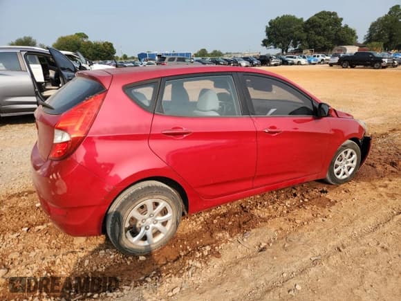 ✅ 2012 Hyundai Accent GS • VIN: KMHCT5AE9CU012989 • Лот: 71818045. Опубликован ранее на Copart с пробегом 155 870 миль. Бесплатный доступ к архиву аукционных продаж из США и подробный отчёт об истории автомобиля на DreamBid. Изображение 3.