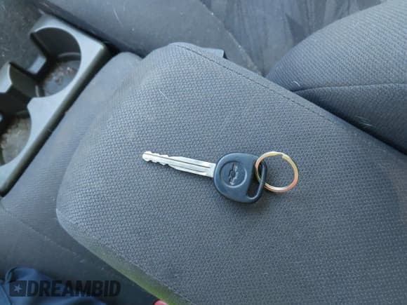 ✅ 2004 Chevrolet Colorado LS ZQ8 • VIN: 1GCCS196048101017 • Лот: 42380227. Опубликован ранее на IAAI с пробегом 174 679 миль. Бесплатный доступ к архиву аукционных продаж из США и подробный отчёт об истории автомобиля на DreamBid. Изображение 11.