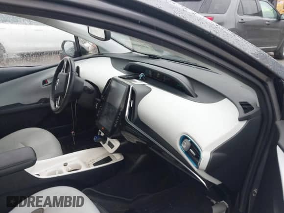 2017 Toyota Prius Plus с VIN JTDKARFP2H3032165, выставлен на аукционе IAAI как лот 43298667 с пробегом 51 567 миль миль и . История ставок и продаж доступна на DreamBid. Изображение 5.