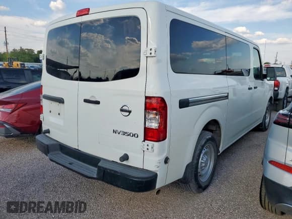 ✅ 2018 Nissan NV NV3500 HD S • VIN: 5BZBF0AA4JN851334 • Lot: 83766065. Listed on Copart with 14,130 mi. Free auction sales archive from the USA and detailed vehicle history report at DreamBid. Image 3.