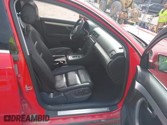 ✅ 2006 Audi A4 2.0T • VIN: WAUDF78E06A156421 • Lot: 43548985. Listed on IAAI with 195,970 mi. Free auction sales archive from the USA and detailed vehicle history report at DreamBid. Image 5.