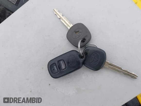 ✅ 2007 Toyota Highlander w/3rd Row • VIN: JTEEP21A870203793 • Lot: 43483100. Listed on IAAI with 166,166 mi. Free auction sales archive from the USA and detailed vehicle history report at DreamBid. Image 11.