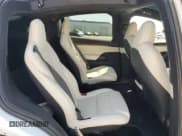 ✅ 2023 Tesla Model X • VIN: 7SAXCBE52PF417849 • Lot: 63702015. Wystawiony na Copart z przebiegiem 35 357 mil. Bezpłatny archiwum sprzedaży aukcyjnych z USA i szczegółowy raport historii pojazdu na DreamBid. Zdjęcie 11.