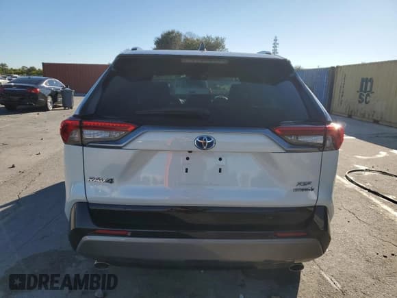 ✅ 2021 Toyota RAV4 Hybrid XSE • VIN: 2T3E6RFV8MW016444 • Lot: 90672495. Listed on Copart with 57,073 mi. Free auction sales archive from the USA and detailed vehicle history report at DreamBid. Image 6.