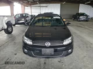 ✅ 2013 Volkswagen Eos Sport • VIN: WVWBW8AH0DV003337 • Lot: 91562625. Wystawiony na Copart z przebiegiem 93 966 mil. Bezpłatny archiwum sprzedaży aukcyjnych z USA i szczegółowy raport historii pojazdu na DreamBid. Zdjęcie 5.