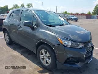 ✅ 2020 Chevrolet Trax LS • VIN: 3GNCJKSB1LL129013 • Lot: 42991541. Listed on IAAI with 132,411 mi. Free auction sales archive from the USA and detailed vehicle history report at DreamBid. Image 1.