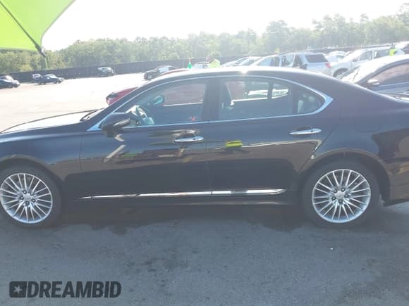 ✅ 2010 Lexus LS 460 • VIN: JTHBL5EFXA5098144 • Лот: 42523796. Опубликован ранее на IAAI с пробегом 328 029 миль. Бесплатный доступ к архиву аукционных продаж из США и подробный отчёт об истории автомобиля на DreamBid. Изображение 14.