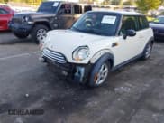 ✅ 2010 MINI Hardtop • VIN: WMWMF3C50ATZ28252 • Lot: 43392907. Listed on IAAI with 113,883 mi. Free auction sales archive from the USA and detailed vehicle history report at DreamBid. Image 18.