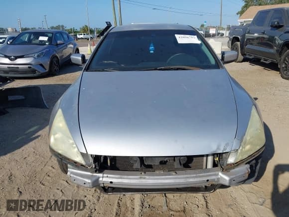 ✅ 2003 Honda Accord LX • VIN: 1HGCM72233A035334 • Lot: 42098703. Wystawiony na IAAI z przebiegiem 200 170 mil. Bezpłatny archiwum sprzedaży aukcyjnych z USA i szczegółowy raport historii pojazdu na DreamBid. Zdjęcie 6.