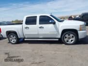 ✅ 2007 Chevrolet Silverado 1500 1LT • VIN: 3GCEC13J97G505483 • Lot: 41911656. Wystawiony na IAAI z przebiegiem 144 415 mil. Bezpłatny archiwum sprzedaży aukcyjnych z USA i szczegółowy raport historii pojazdu na DreamBid. Zdjęcie 13.