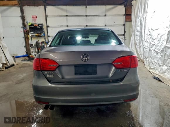 ✅ 2013 Volkswagen Jetta SE • VIN: 3VWDP7AJ5DM281922 • Lot: 94458235. Listed on Copart with 163,654 mi. Free auction sales archive from the USA and detailed vehicle history report at DreamBid. Image 6.